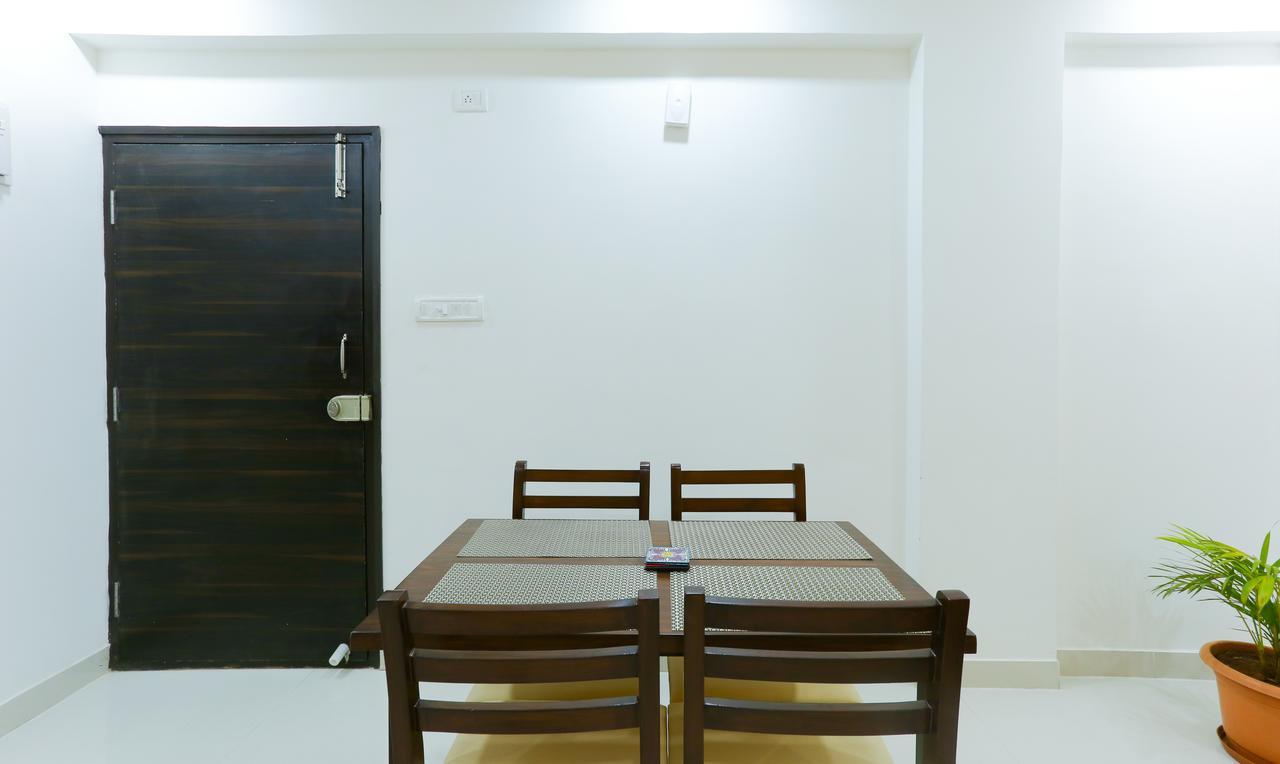Itsy Hotels Worldtree Bellandur Bangalore Extérieur photo