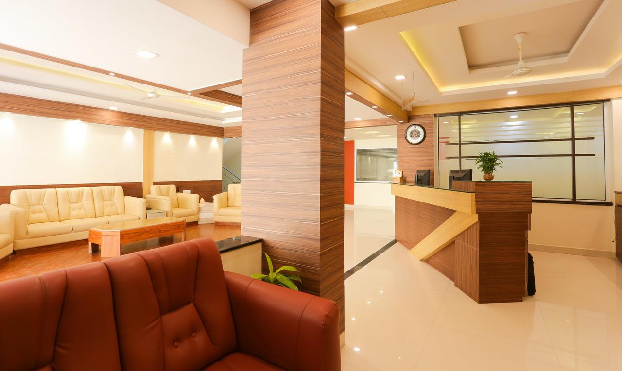 Itsy Hotels Worldtree Bellandur Bangalore Extérieur photo