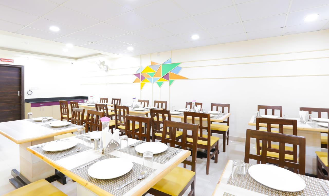 Itsy Hotels Worldtree Bellandur Bangalore Extérieur photo