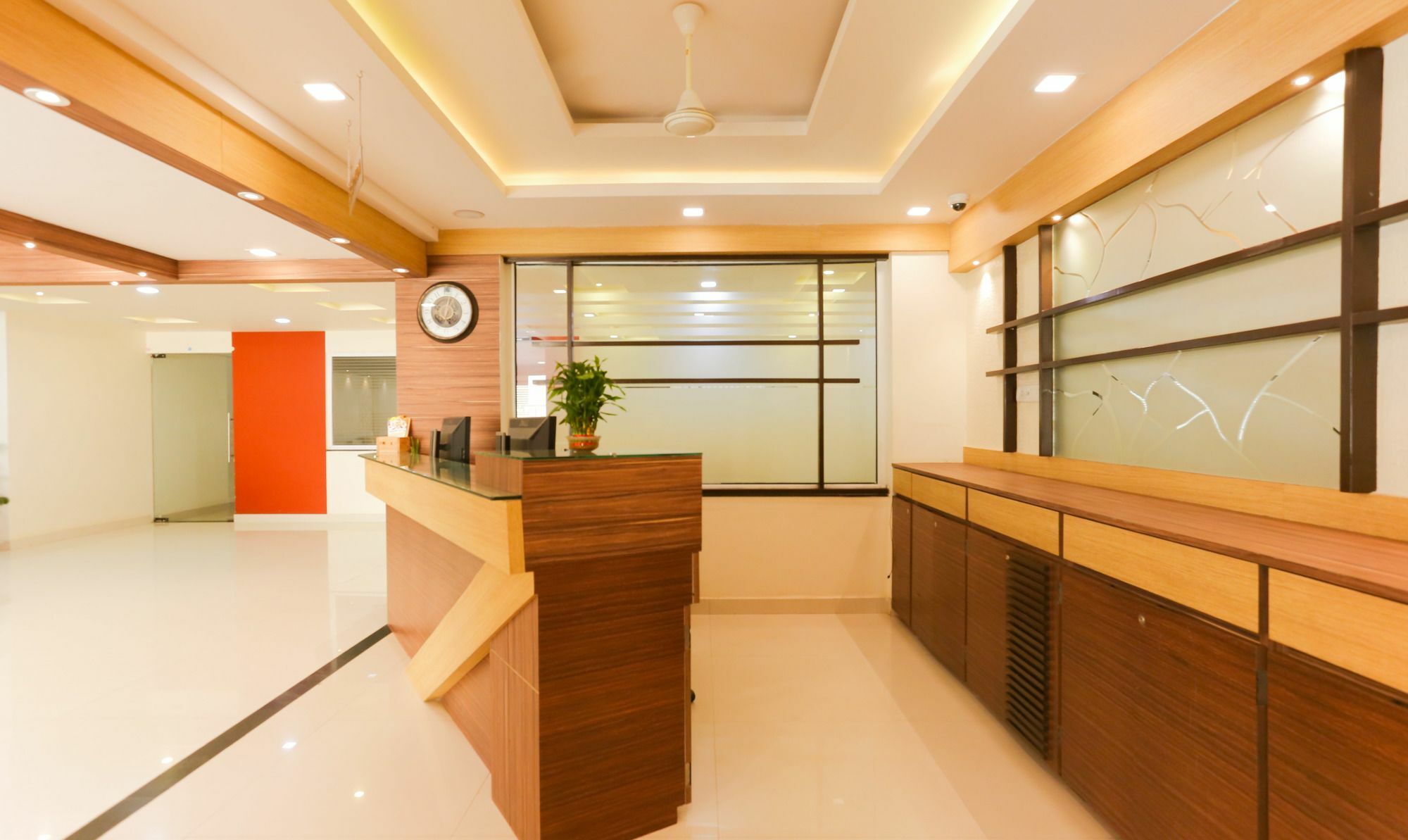 Itsy Hotels Worldtree Bellandur Bangalore Extérieur photo